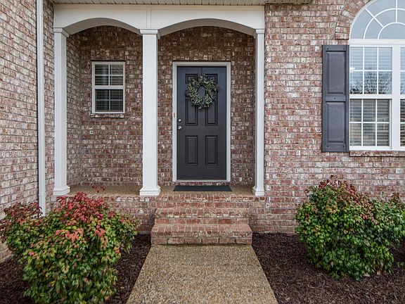 2nd image of 3811 Masters Dr