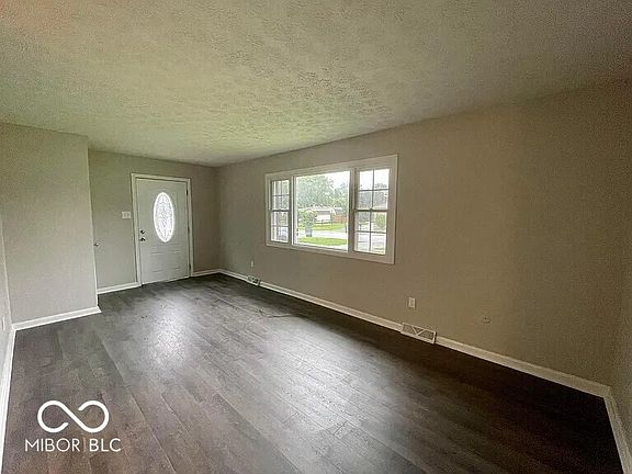 3rd image of 7618 Southfield Dr