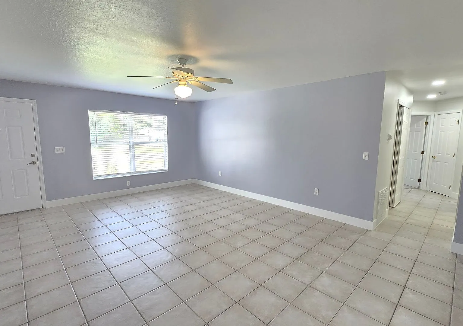 104 Charles Dr — Photo 4
