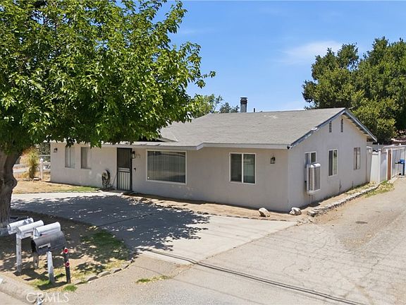 5th image of 40672 Mayberry Ave