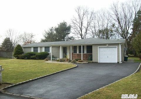 1st image of 14 Fraternity Ln
