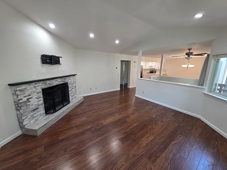 1884 Sally Creek Cir — Photo 11
