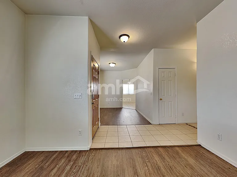 6513 W Miami St — Photo 7