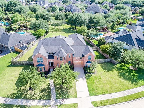 2nd image of 5002 Barlow Bend Ln