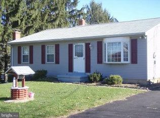 934 Mount Zion Rd, Lebanon, PA 17046