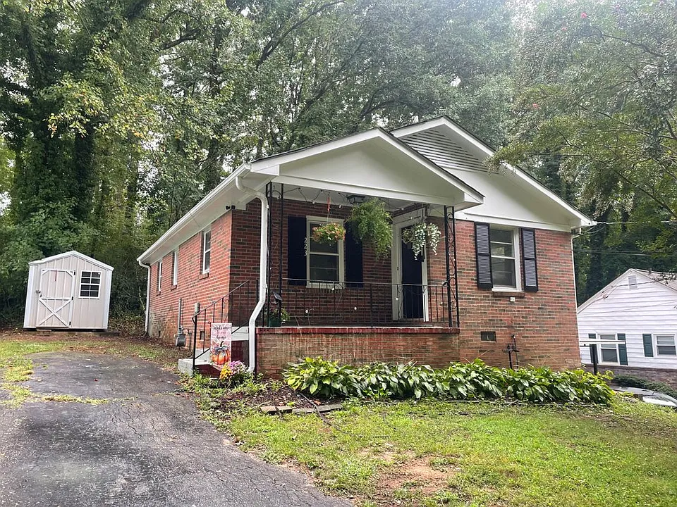 223 McMakin Dr