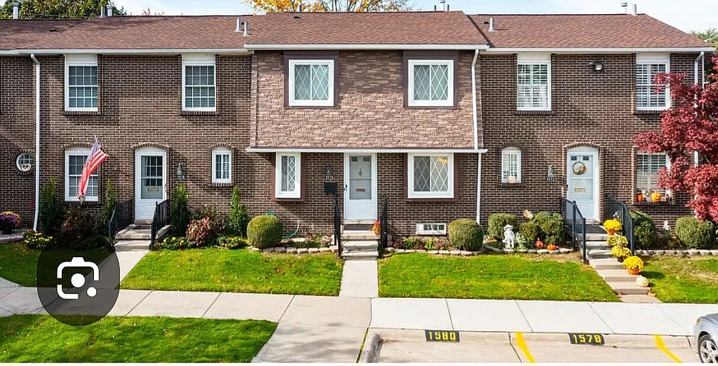 1607 Vernon Rd photo 1