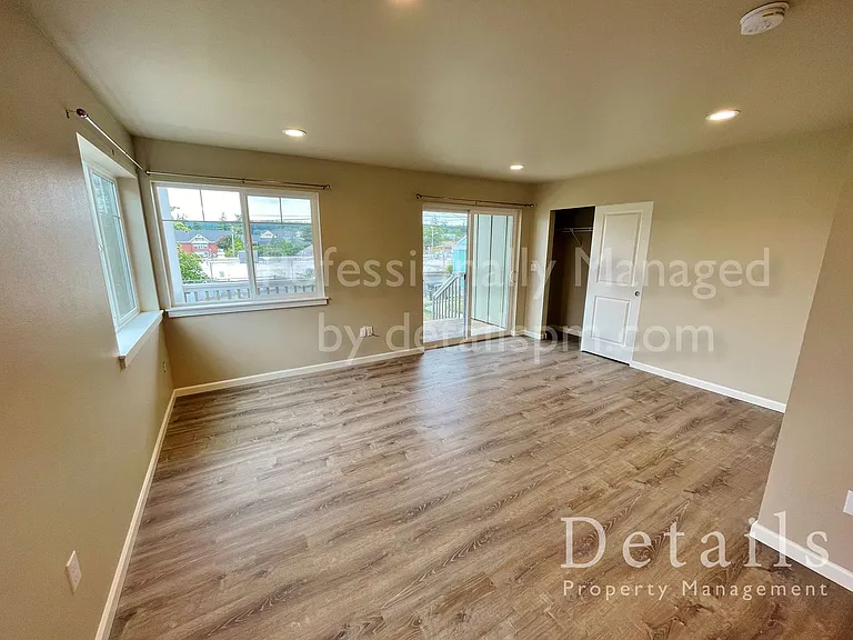 19157 3rd Ave NE #A — Photo 4
