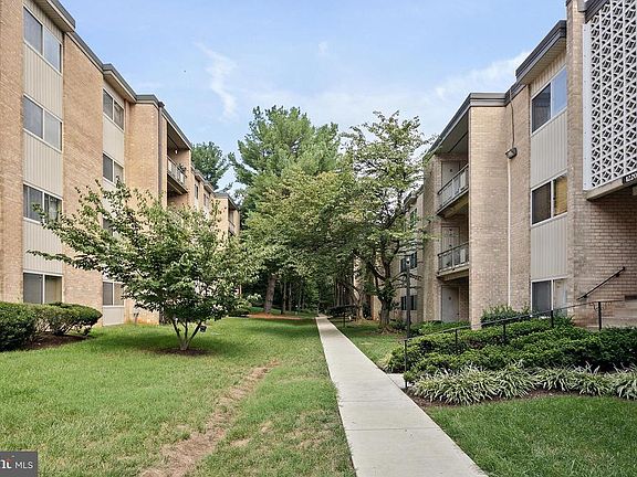 4th image of 12204 Braxfield Ct APT 10