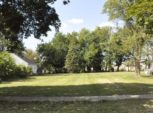 100 W Lincoln St, Flanagan, IL 61740