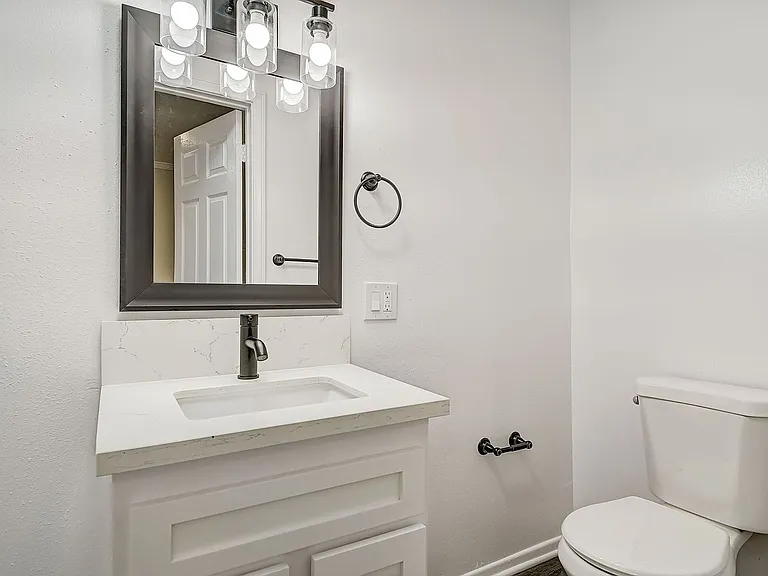 14900 Moorpark Street — Photo 16