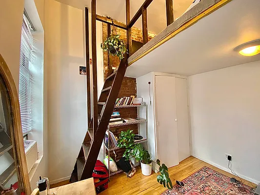 Rented by Oxford Property Group | media 3