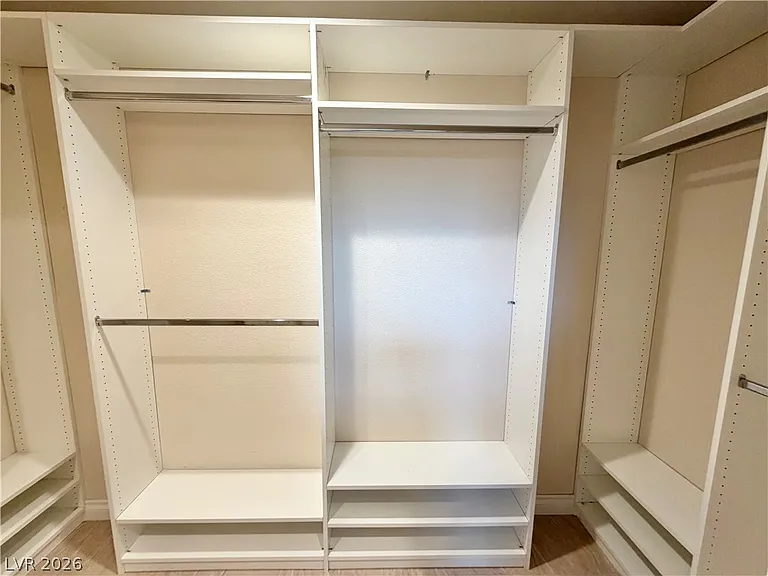 10541 Broom Hill Dr — Photo 15