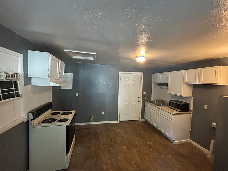 2109 S Martin Luther King Jr Dr — Photo 7