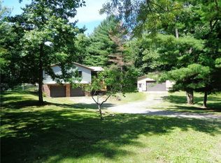 7599 Eberhart Rd NW, Dover, OH 44622