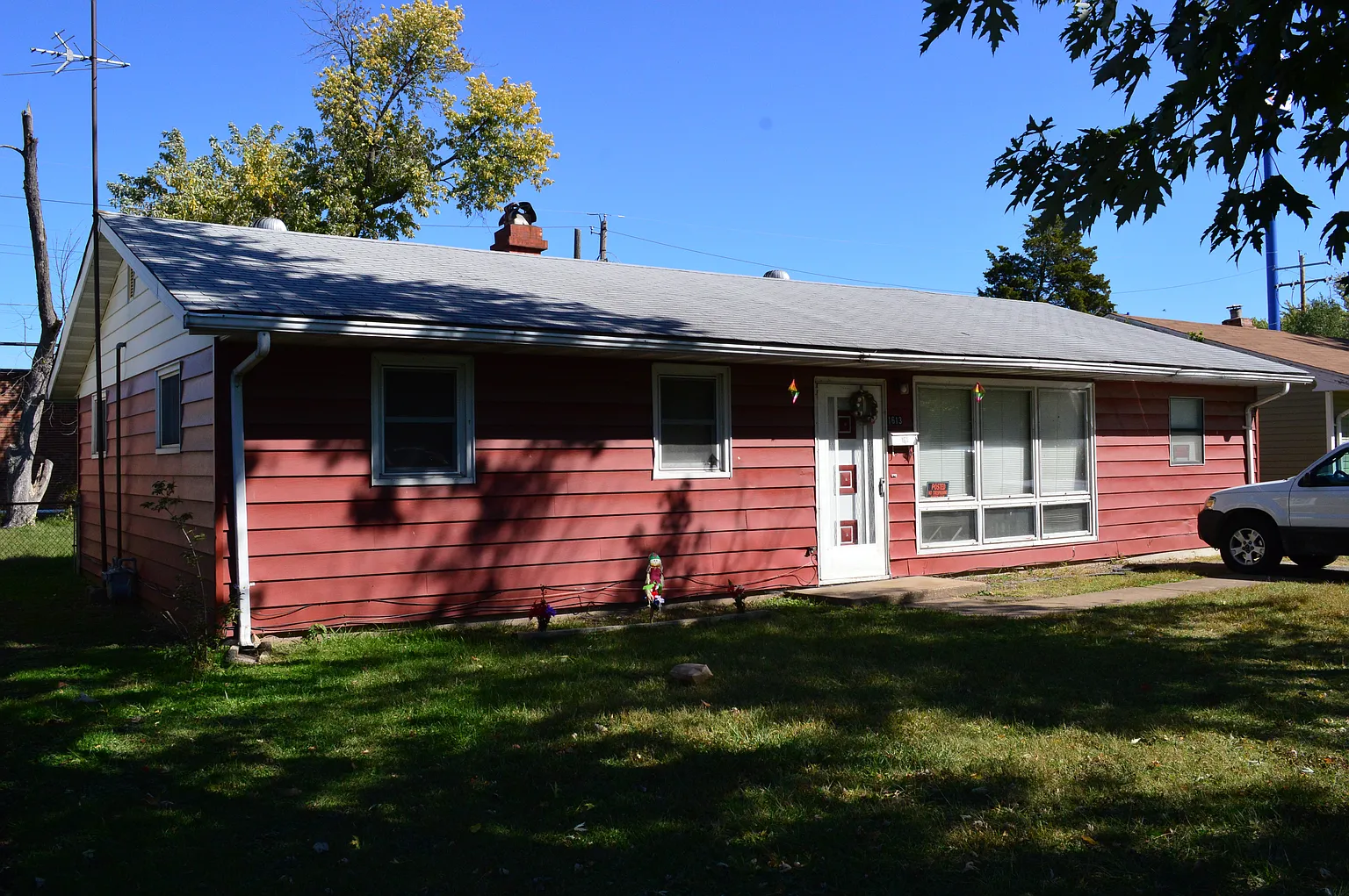 1613 Armand Dr photo 1