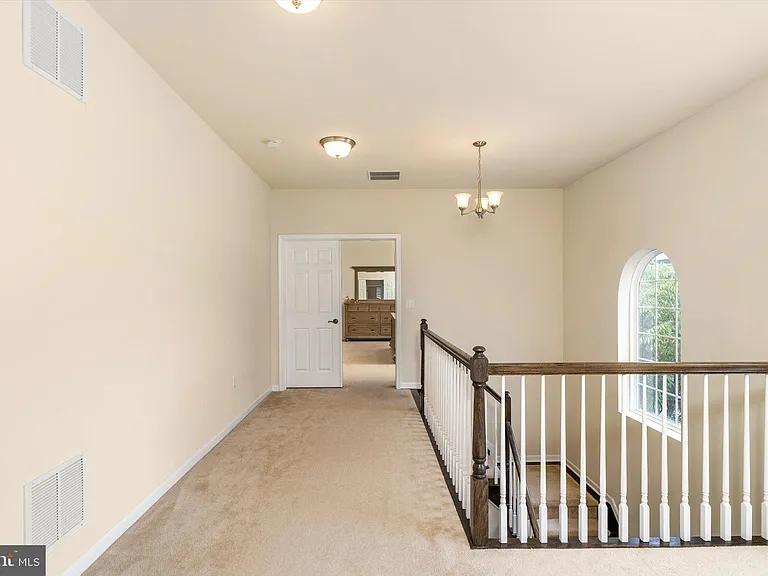 1711 Yearling Ct — Photo 17