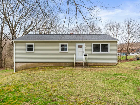 15 Laporte Drive, Norwich, CT 06360