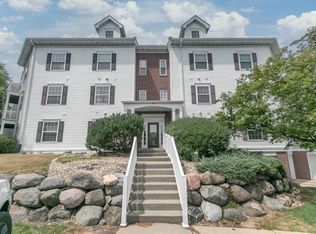 10 Kings Mill Cir UNIT 214, Madison, WI 53718