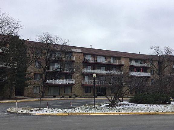 3rd image of 5450-101 Astor Ln