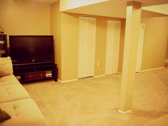 2nd image of 422 Harry S Truman Dr Unit 280