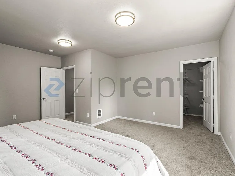 2126 NE 137th St #B — Photo 9