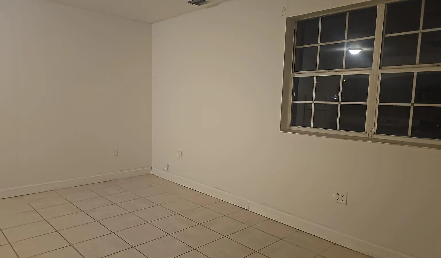 8521 Grand Canal Dr — Photo 3
