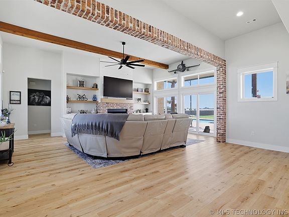 4th image of 19 Conner Way