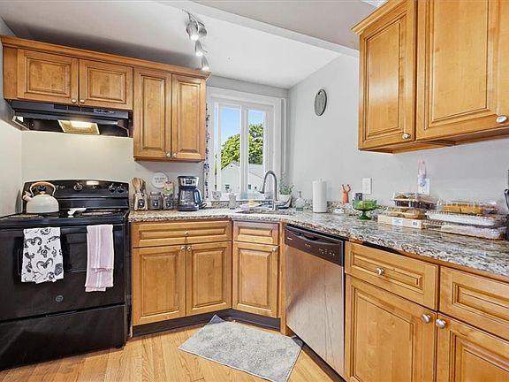 4th image of 44 Warwick Rd
