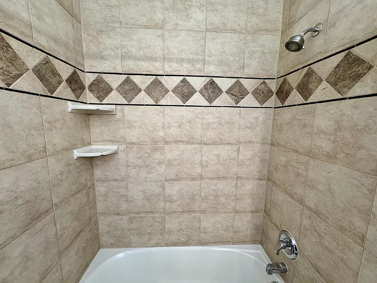 11260 Jersey Way — Photo 13