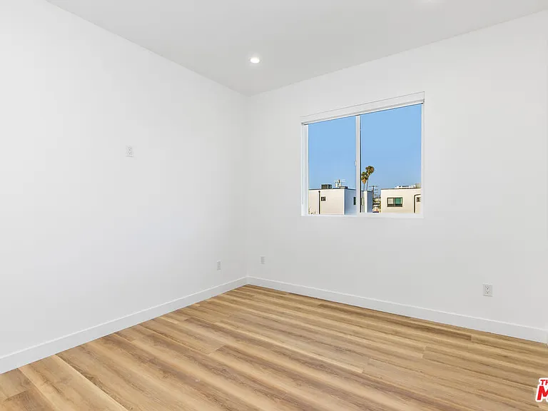5223 W 20th St — Photo 19