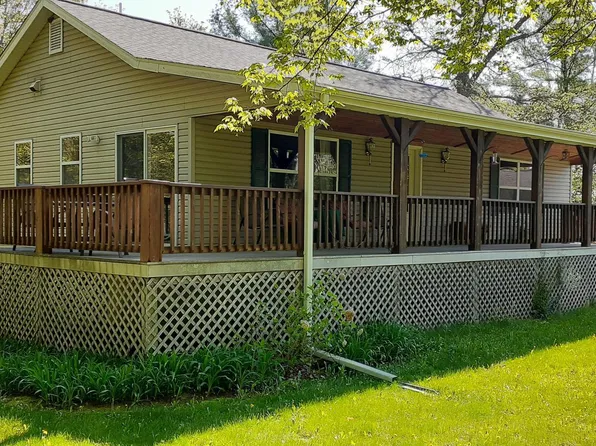 2629 Barron Polk St, Cumberland, WI 54829