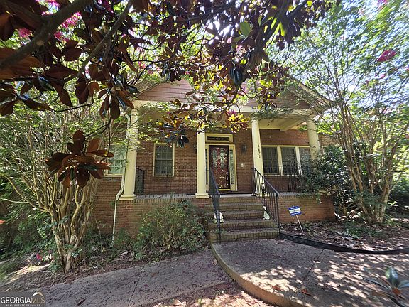 4th image of 3421 Rainbow Dr