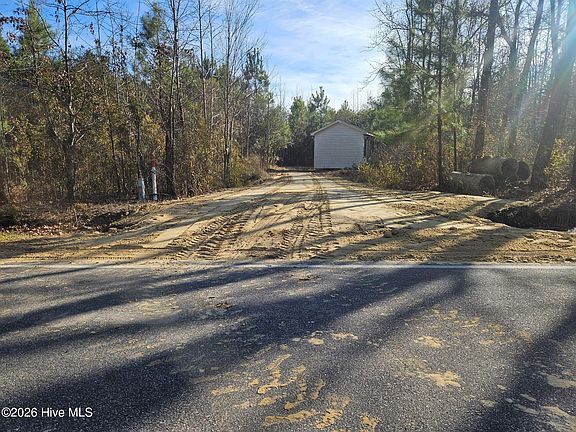 5th image of 421 Riverneck Road