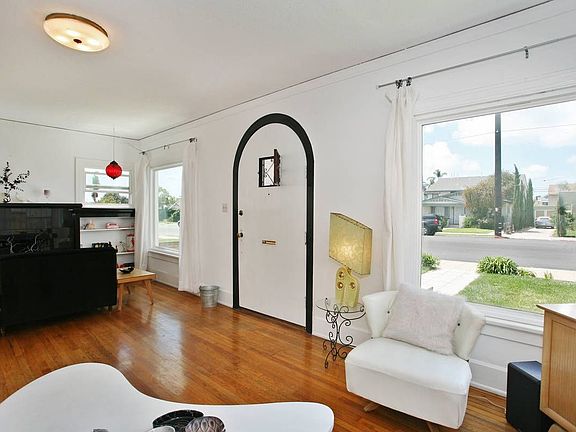 4th image of 3425 32nd St