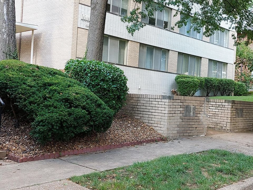 Call 314 677 7283 to see apartment.
