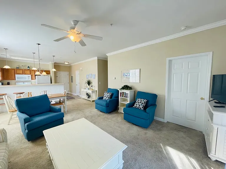 6253 Catalina Dr #824 — Photo 14