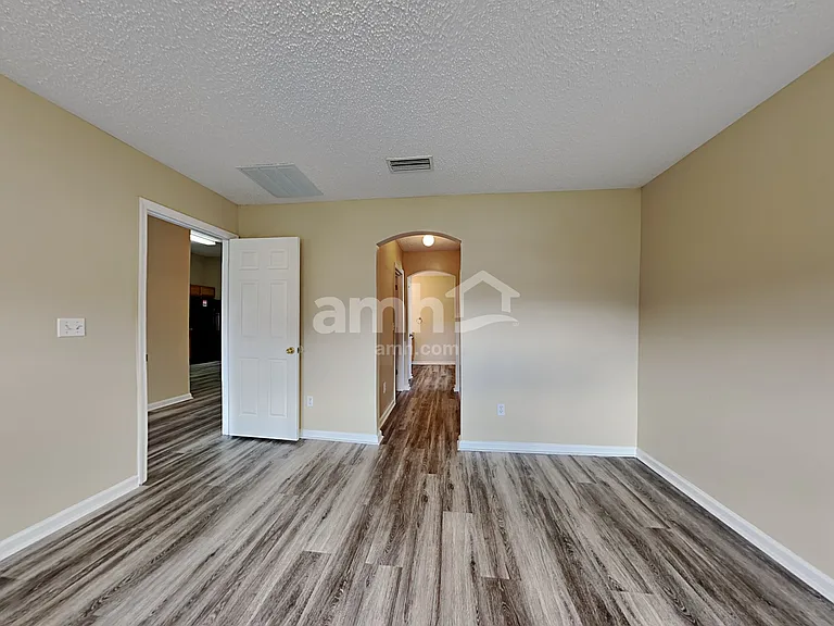 2793 Crumplehorn Ln — Photo 11