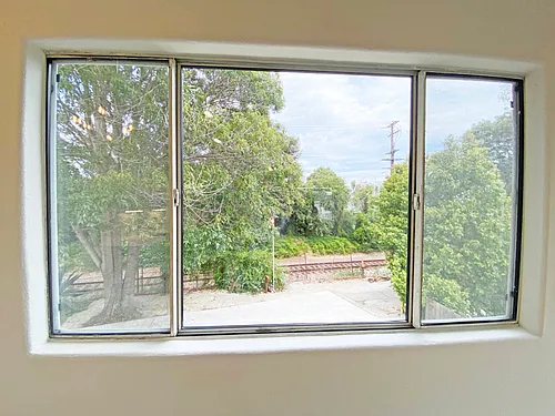 1025 Madrid Ave — Photo 4