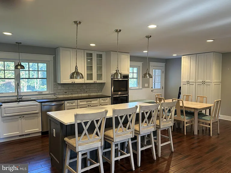 11809 Rivershore Dr — Photo 9