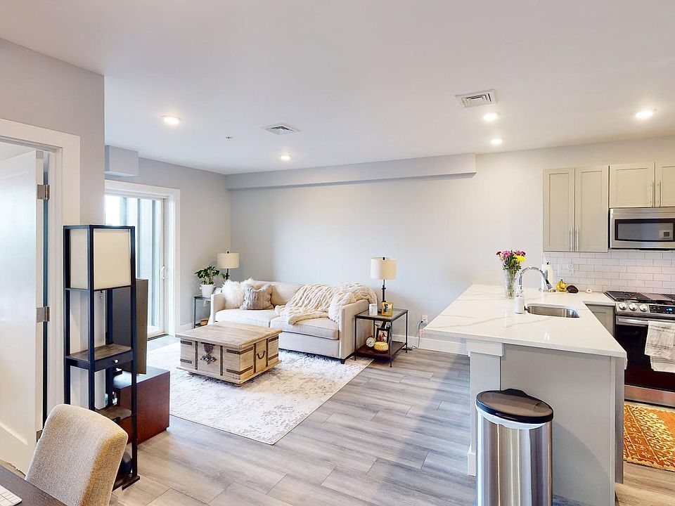 1st image of 55 W 5th St Penthouse 605