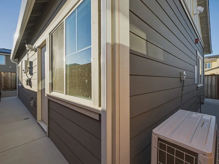 3472 Singh Ln — Photo 32