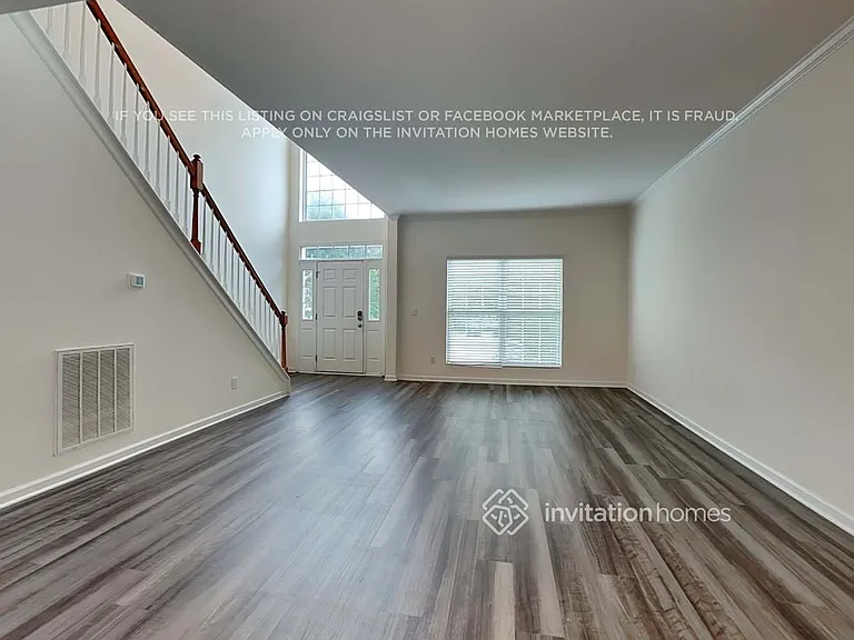 40 Luzelle Dr — Photo 4