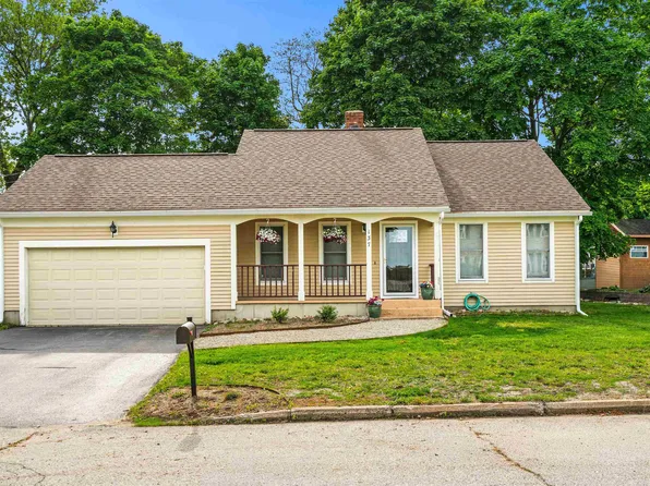 137 Wedgewood Lane, Manchester, NH 03109