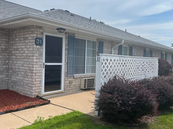 1123 48th St APT 31, Fort Madison, IA 52627
