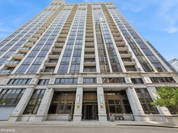 233 E 13th St APT 2210, Chicago, IL 60605