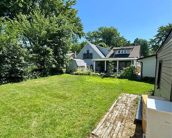 1856 Elm Dr — Photo 11