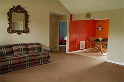 2nd image of 2914 Meadowhill Dr
