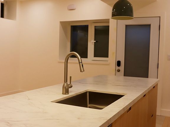 3rd image of 247 Pacific Ave #4