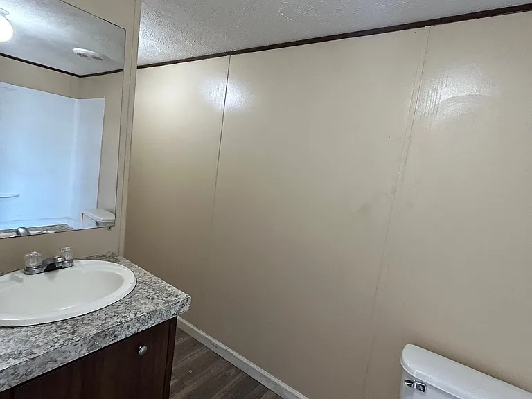 12727 W Glendale Ave — Photo 10